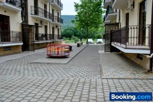 Цены на Apartment Porto Heli в Кабардинка