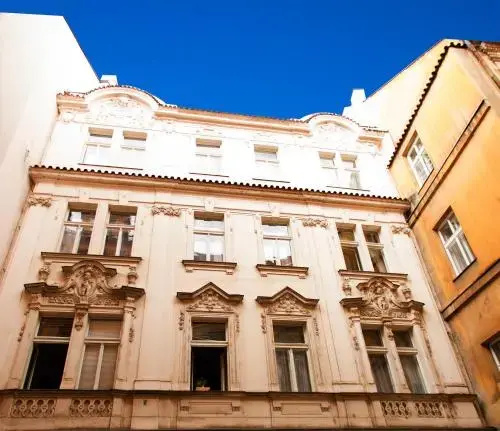 Цены на Astronomical Clock Apartment в Праге