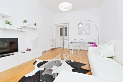 Cozy Domus My Extra Home — комфортный отель в Риме