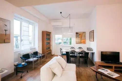 Aurelio Halldis Apartments — забронировать отель в Риме
