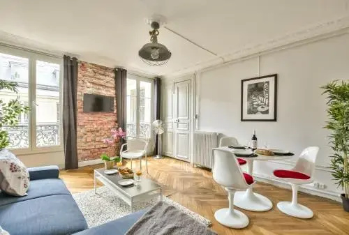 Appartement Paris Haussmann Saint Lazare — забронировать отель в Париже