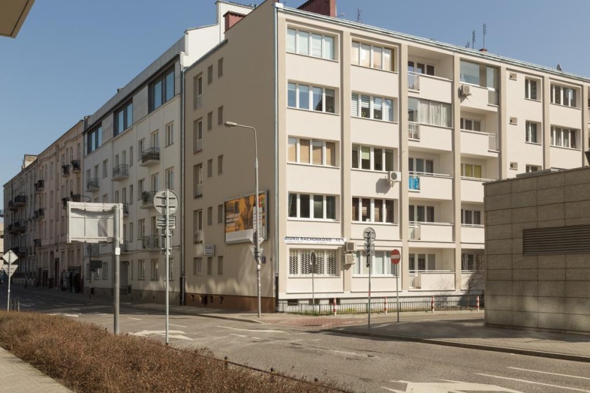 Bizzi LuxCenter View Studio — забронировать отель в Варшаве