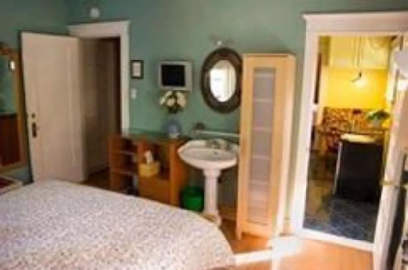 Sanborn Guest House 3 — отель в Лос-Анджелесе, Соединенные Штаты Америки