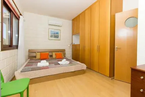Gold Sand Villa — отель с удобным расположением в Протарас