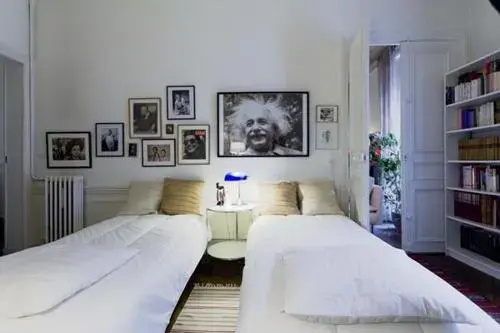 Large 2 Bedrooms Latin Quarter (338) — комфортный отель в Париже