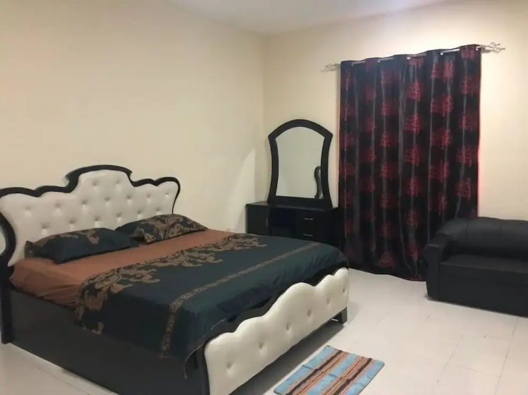 Furnished Studio For Holiday Homes - Hotel in ดูไบ - Photo 1