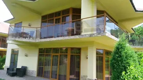 Rezidentsia Solntsa - Cottage 3 — комфортный отель в Новомихайловский