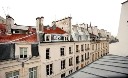 Loft Saint-Michel — отель с удобствами в Париже