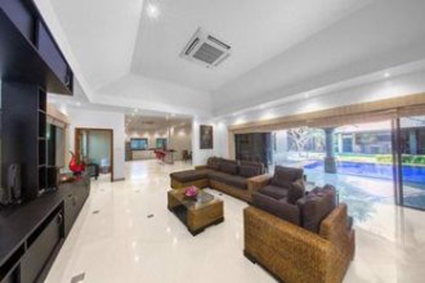 Villa Diamond Pattaya — отель с удобным расположением в Паттайе
