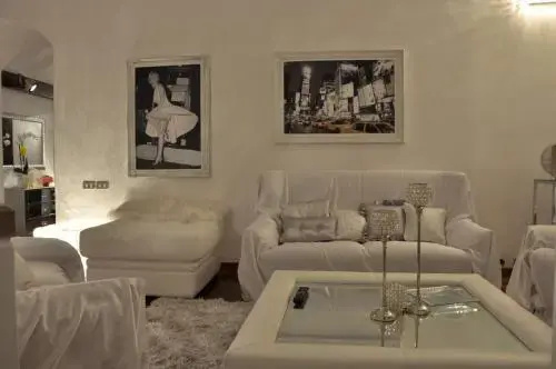 Silver House — забронировать отель в Риме