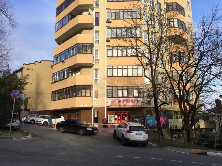 Deluxe Apartment by the Riviera Park — забронировать отель в Сочи