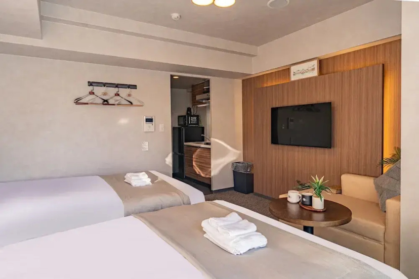 Apartment Hotel 11 Kuromon II — отель с удобным расположением в Осаке