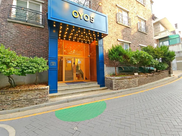 OYO Hostel Myeongdong 5 — отель с удобствами в Сеул