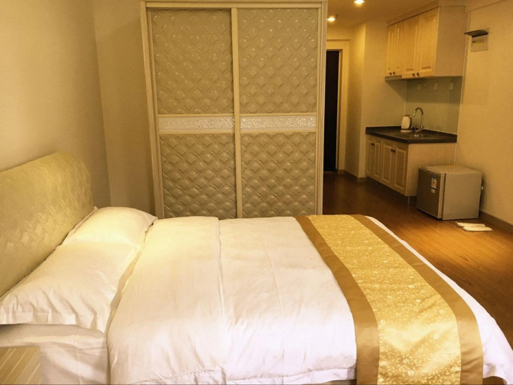 Shanghai Xinyuan Apartment — забронировать отель в Шанхае