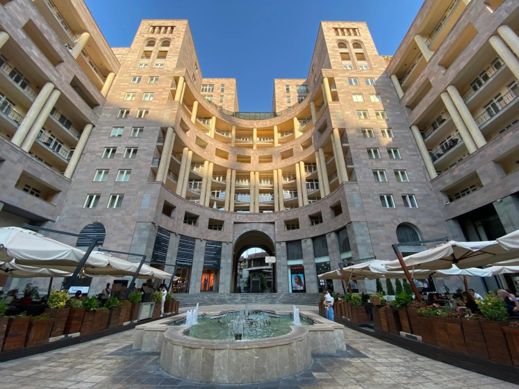 Northern Avenue, 2 bedrooms Unique ,Comfortable apartment HH597 — отель с удобствами в Ереван