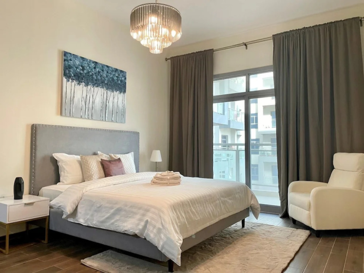 Elite LUX Holiday Homes - Spacious 2BR With Direct Metro Access in Al Furjan Dubai — отзывы гостей и цены