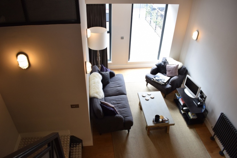 1 Bedroom Mezzanine Apartment In Stoke Newington — отель в Лондоне, Соединенное Королевство