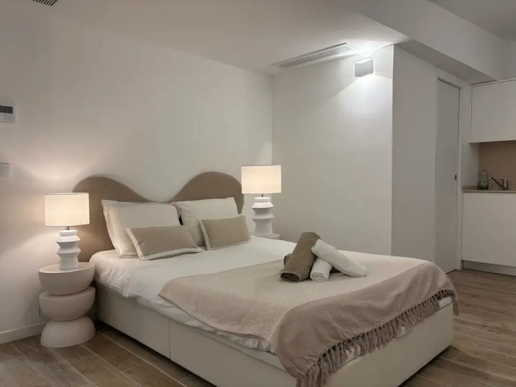 Charming Studio - AC- 2p-saint-tropez — забронировать отель в Сент-Тропезе