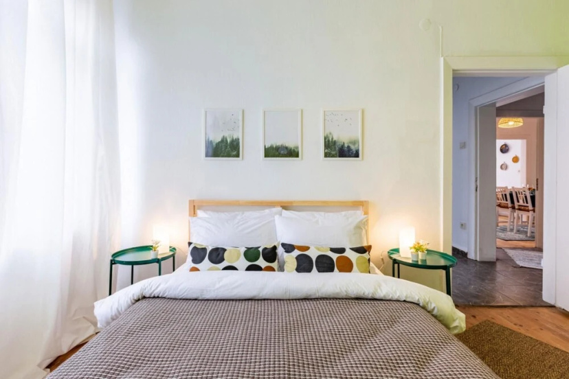 Colorful Flat With Excellent Location Near Trendy Attractions in Kadikoy — комфортный отель в Стамбуле