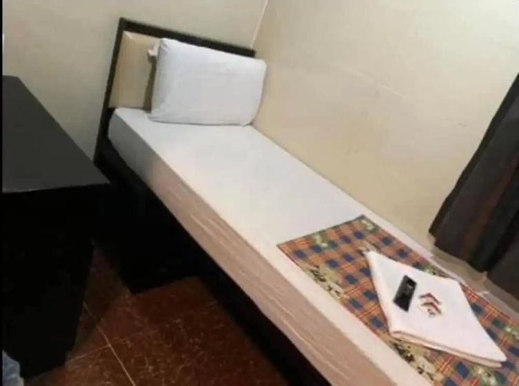 Paradise Guest House — отель с удобным расположением в Гонконг