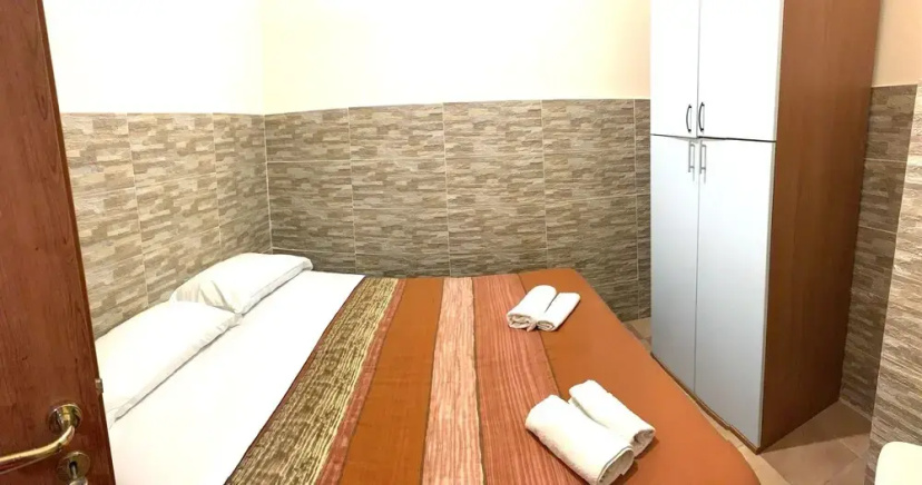 Holiday House San Biagio,41 — отель с удобным расположением в Неаполе