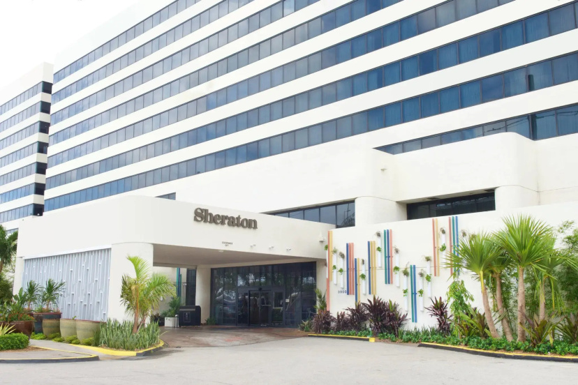 Sheraton Miami Airport Hotel & Executive Meeting Center — забронировать отель в Майами