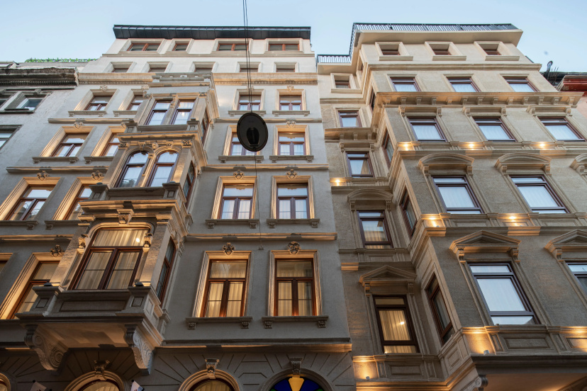 Ajna suite-taksim — отель с удобным расположением в Стамбуле