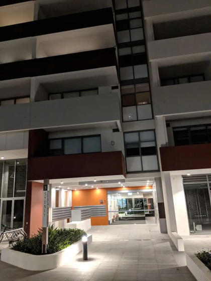 Цены на Trigo Home - Mooltan Ave Sydney в Сиднее