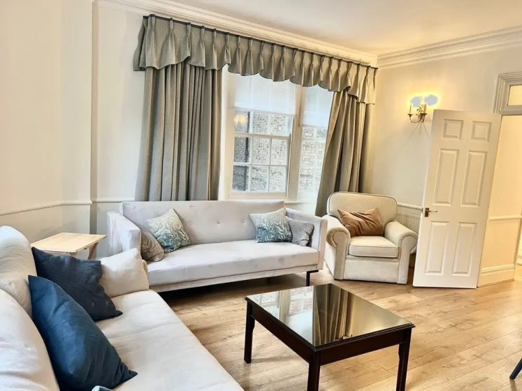 South-Kensington Apartment — отель с удобным расположением в Лондоне
