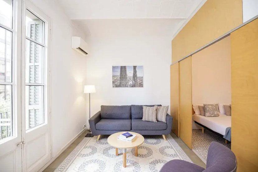 Stay U-nique Apartment Provença III — забронировать отель в Барселоне