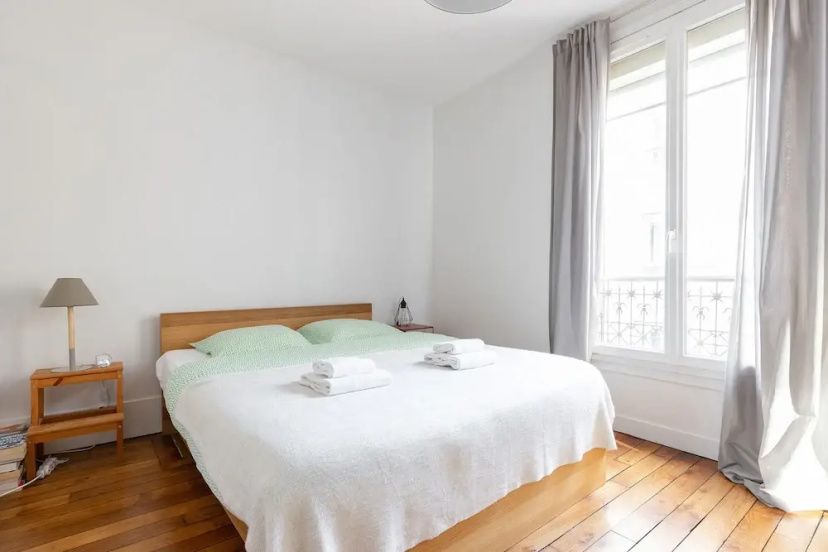 Bastille Ledru Rollin Private Apartment — забронировать отель в Париже