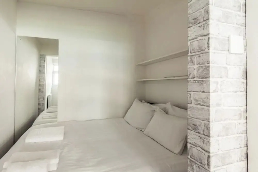 Modern Apartment That Sleeps 2 — забронировать отель в Лондоне