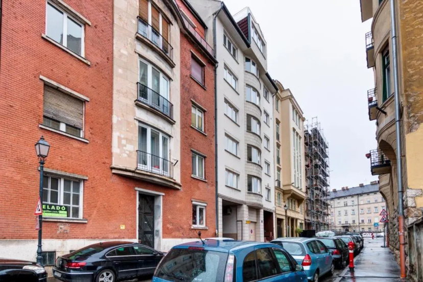 Diamond Residence - Marble Apartment — отель с удобным расположением в Будапеште