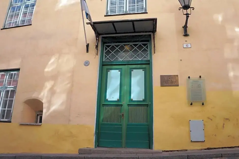 EELK Usuteaduse Instituut's guest rooms — отель с удобствами в таллине