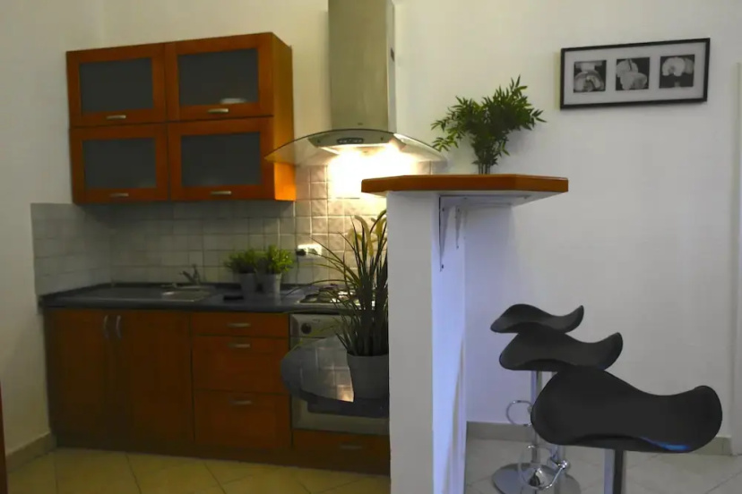 Budget Apartment by Hi5 - JÃ³zsef Attila 18. — отель с удобным расположением в Будапеште