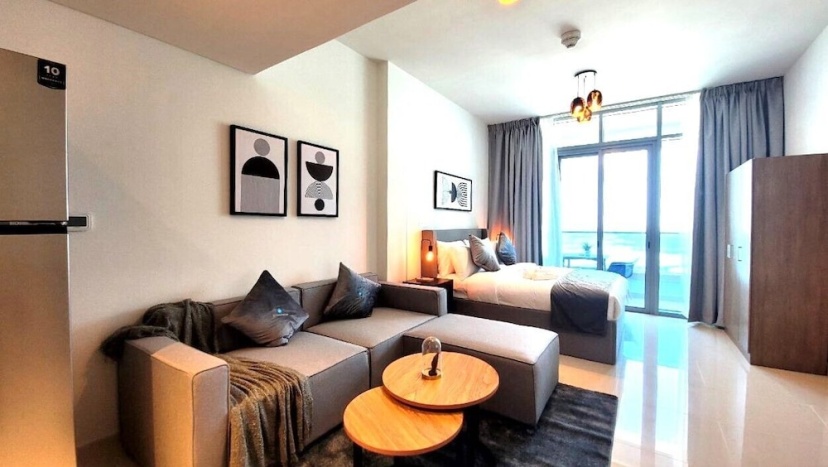 Pristine Studio with Canal View - 703 — отель с удобствами в Абу