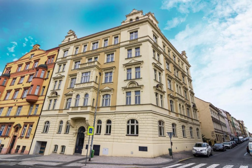 PRG Trendy Central APT by Michal&Friends — забронировать отель в Праге
