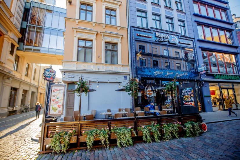 Old Town Kalēju Street — забронировать отель в риге