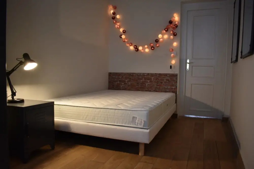Spacious 1 Bedroom Apartment in Sacre Coeur — отель с удобствами в Париже