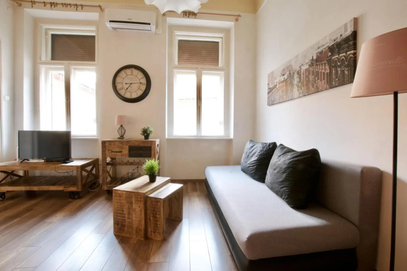 Standard Apartment by Hi5 - Nyugati square — отель в Будапеште, Венгрия