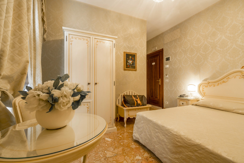 Palazzo Guardi — отель в Венеции для семейного отдыха