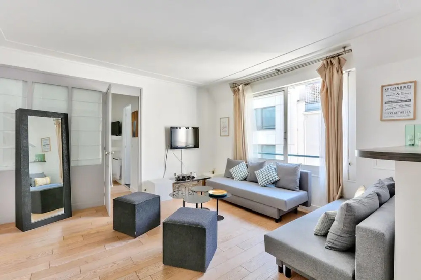 37 - Luxury Flat Montaigne — отзывы гостей и цены