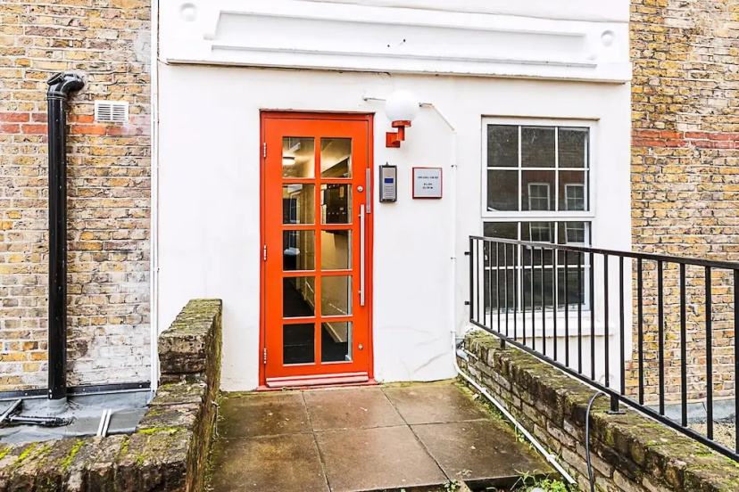 Charming Shoreditch Apartment 2 — отель в Лондоне, Соединенное Королевство
