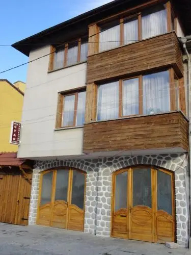 Guest House Grachenovi — комфортный отель в Банско
