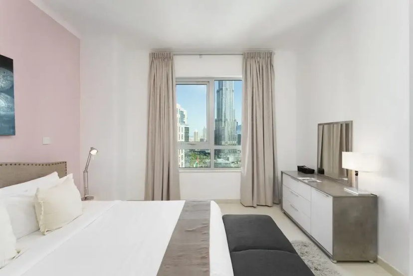 Maison Privee - Exclusive Apt w/ Direct Burj Khalifa Views — отель с удобствами в Дубае