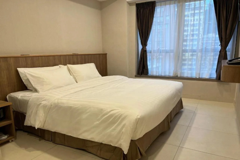 WE Hotel Kowloon — комфортный отель в Гонконг