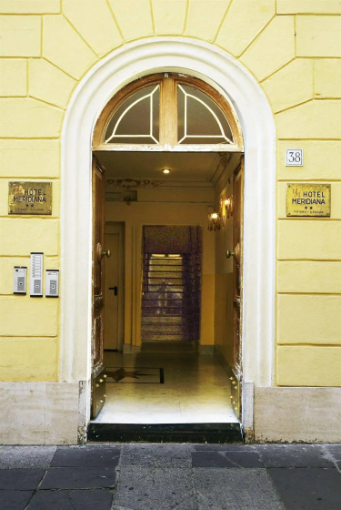 Meridiana 2 — отель в Риме, Италия