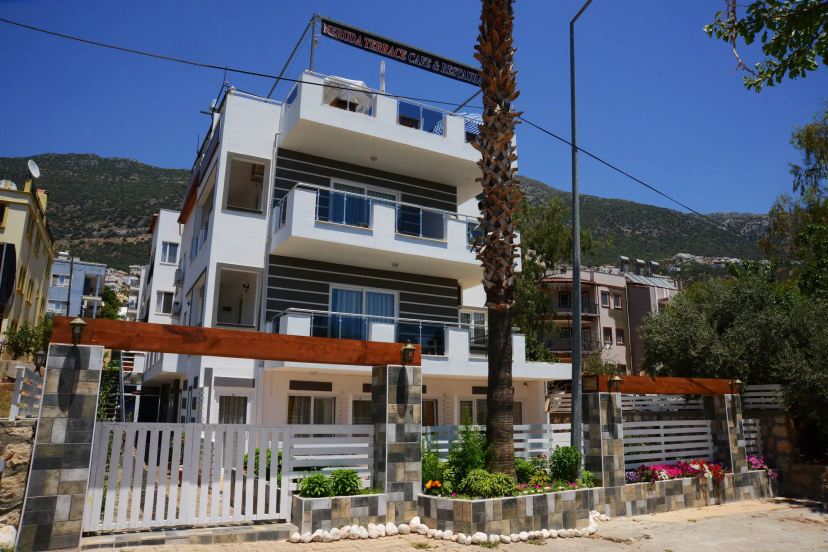 Neruda Hotel — отель с удобствами в Калкан