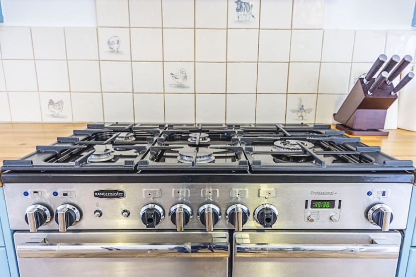 Westbourne Road · Lovely 2 Bed Apartment Near Paradise Park — отель с удобным расположением в Лондоне
