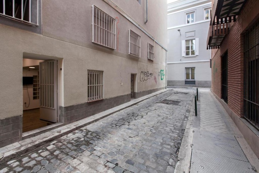Apartamentos Day Madrid BEATAS Centro Gran Via Sol Malasaña — комфортный отель в Мадриде